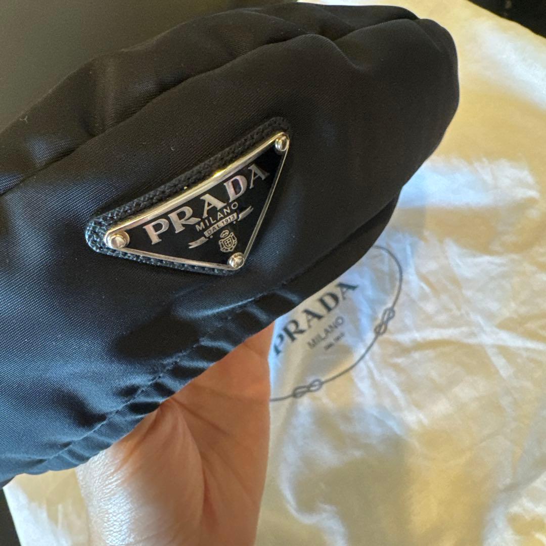 PRADA ブラック ベレー帽