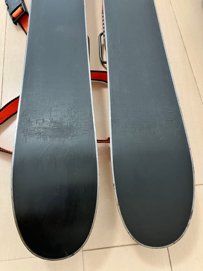 サロモンsalomon 90ブーツ27.0 ショートスキー　送料無料 大阪手渡可