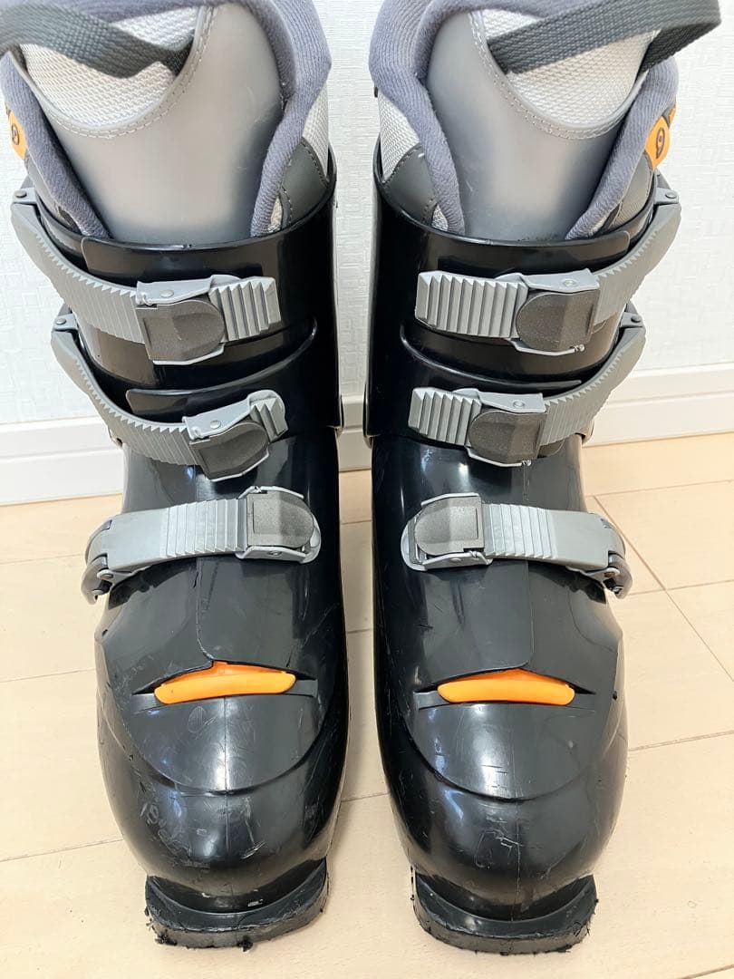 サロモンsalomon 90ブーツ27.0 ショートスキー　送料無料 大阪手渡可