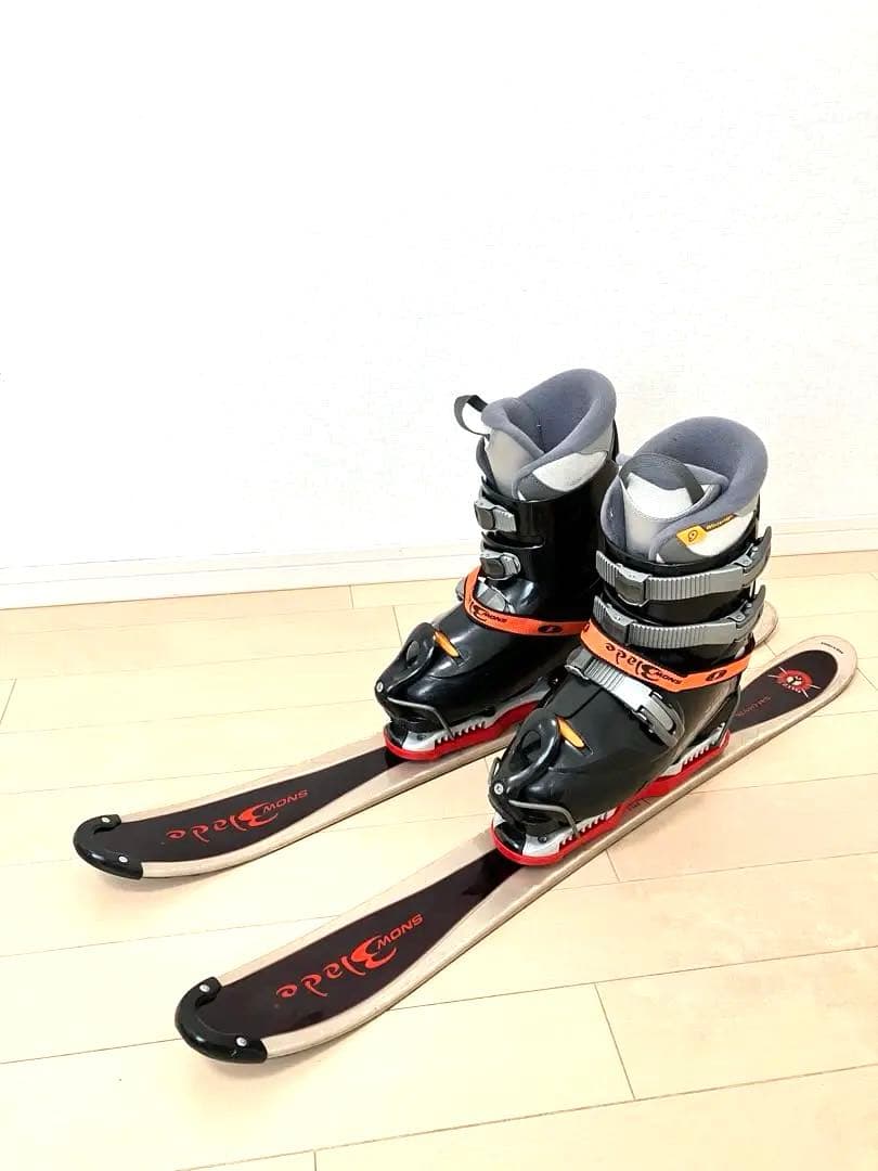 サロモンsalomon 90ブーツ27.0 ショートスキー　送料無料 大阪手渡可