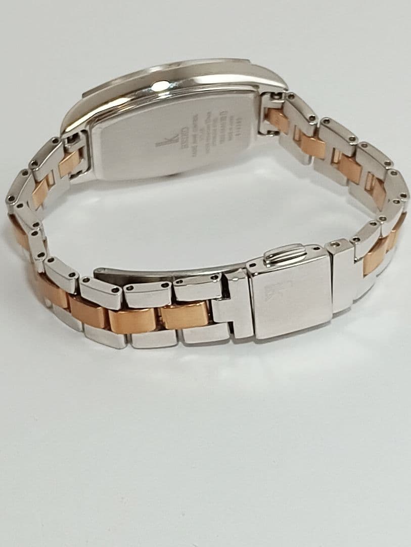 SEIKO　ルキア　SSVW117 ソーラー電波時計 白蝶貝文字盤　レディース