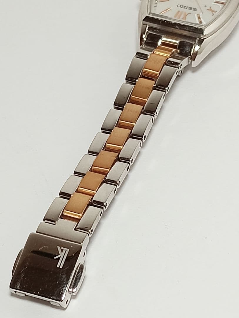 SEIKO　ルキア　SSVW117 ソーラー電波時計 白蝶貝文字盤　レディース