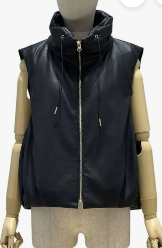 サンタくんさま専用　マルゴーヴィンテージレザーベスト 　シャンドゥラローズ