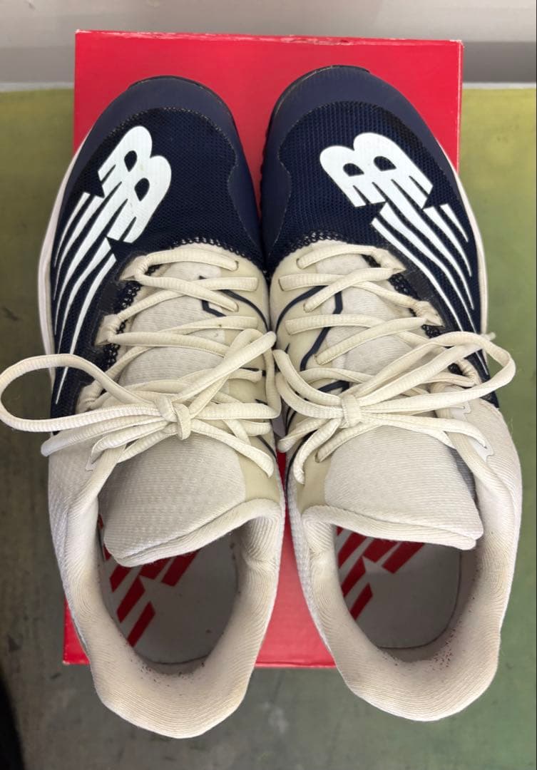 バ*ン様 New Balance トレーニングシューズ ネイビー/ホワイト　人気