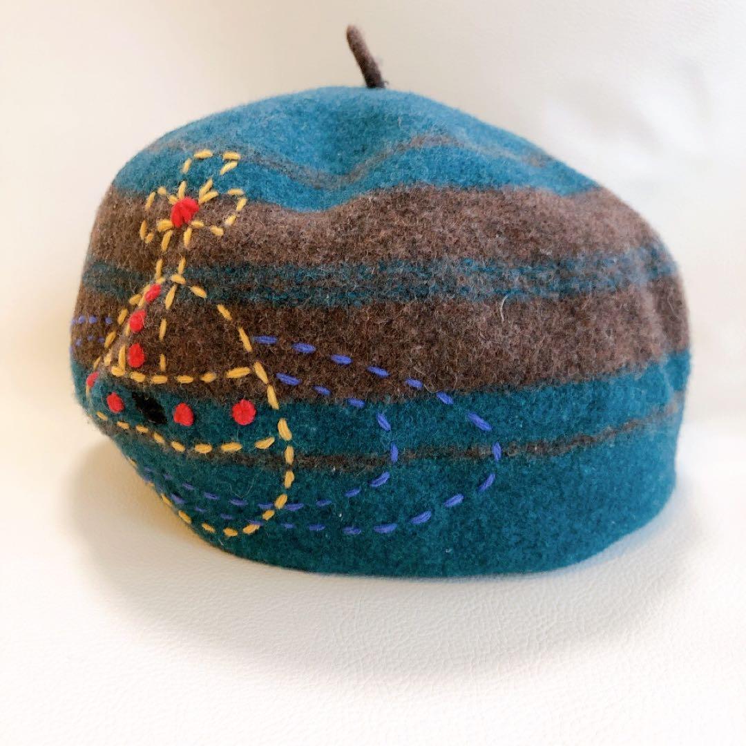 美品 ！Vivienne Westwood 刺繍入り ベレー帽　ヴィヴィアン