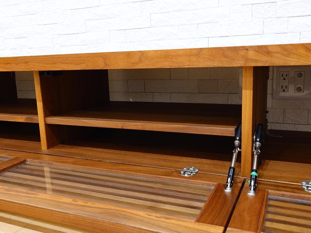 BRUNCH取扱 ウォールナット テレビボード Jaggy ジャギー【別注品】