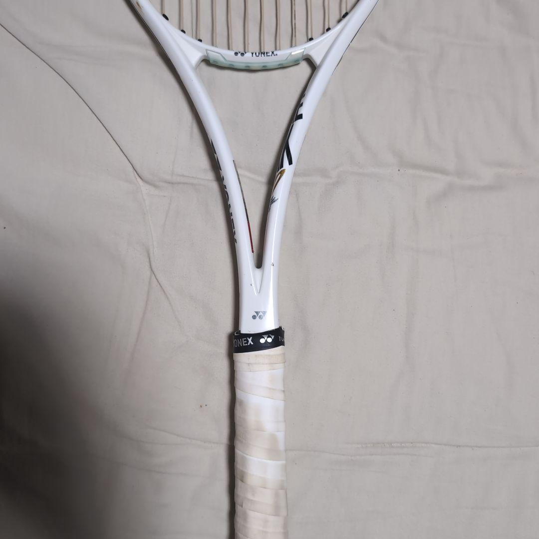 YONEX GEOBREAK70V 白 × 金 UL1