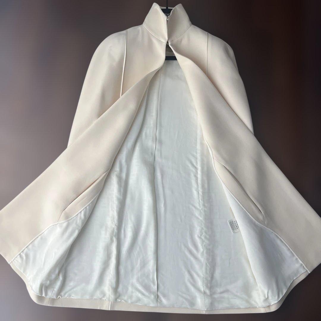 確約済み　FENDI ケープコート