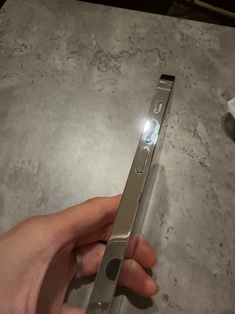 【美品】iPhone12pro 512GB シルバー Apple SIMフリー