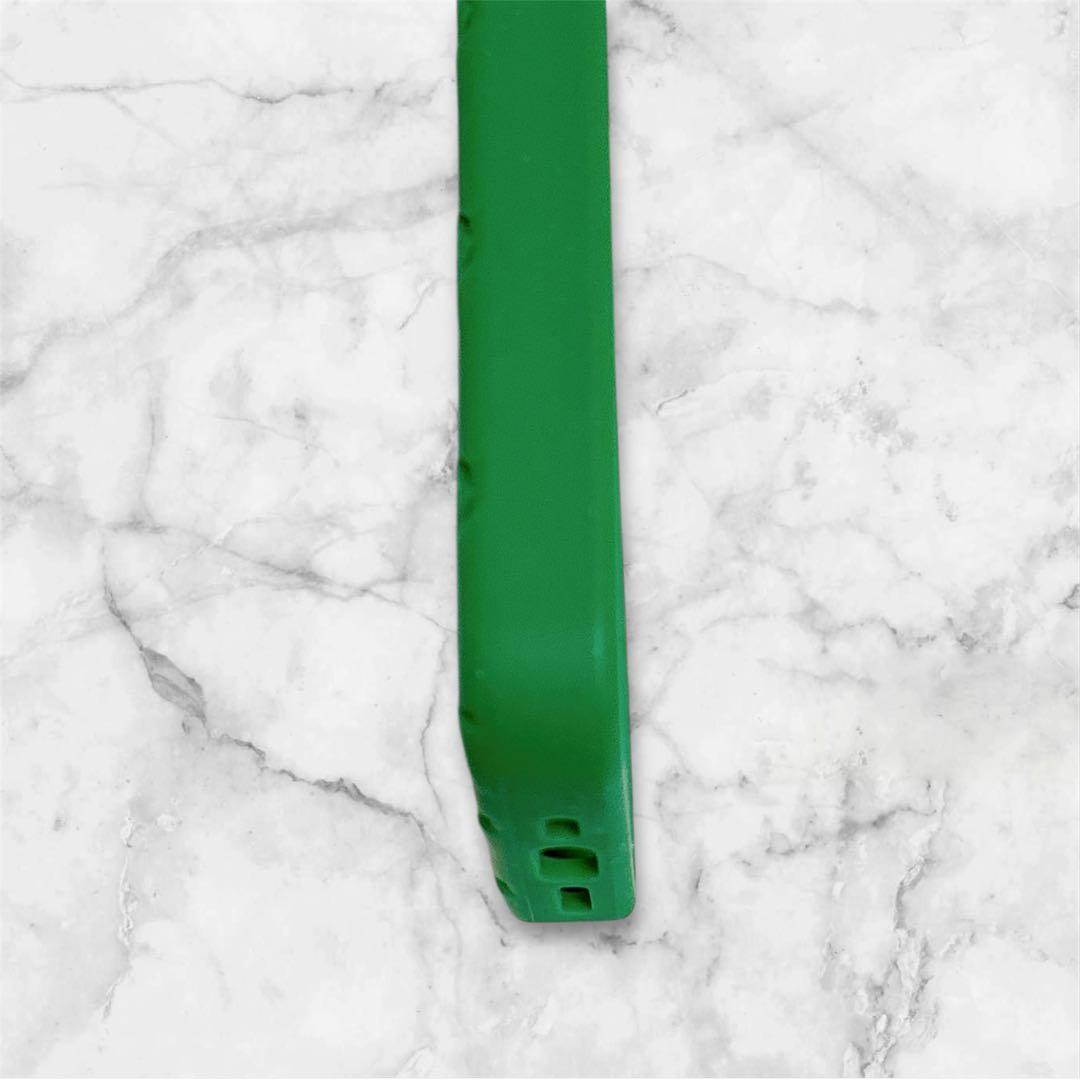 未使用級　ボッテガ Bottega Veneta グリーンiPhone14Pro