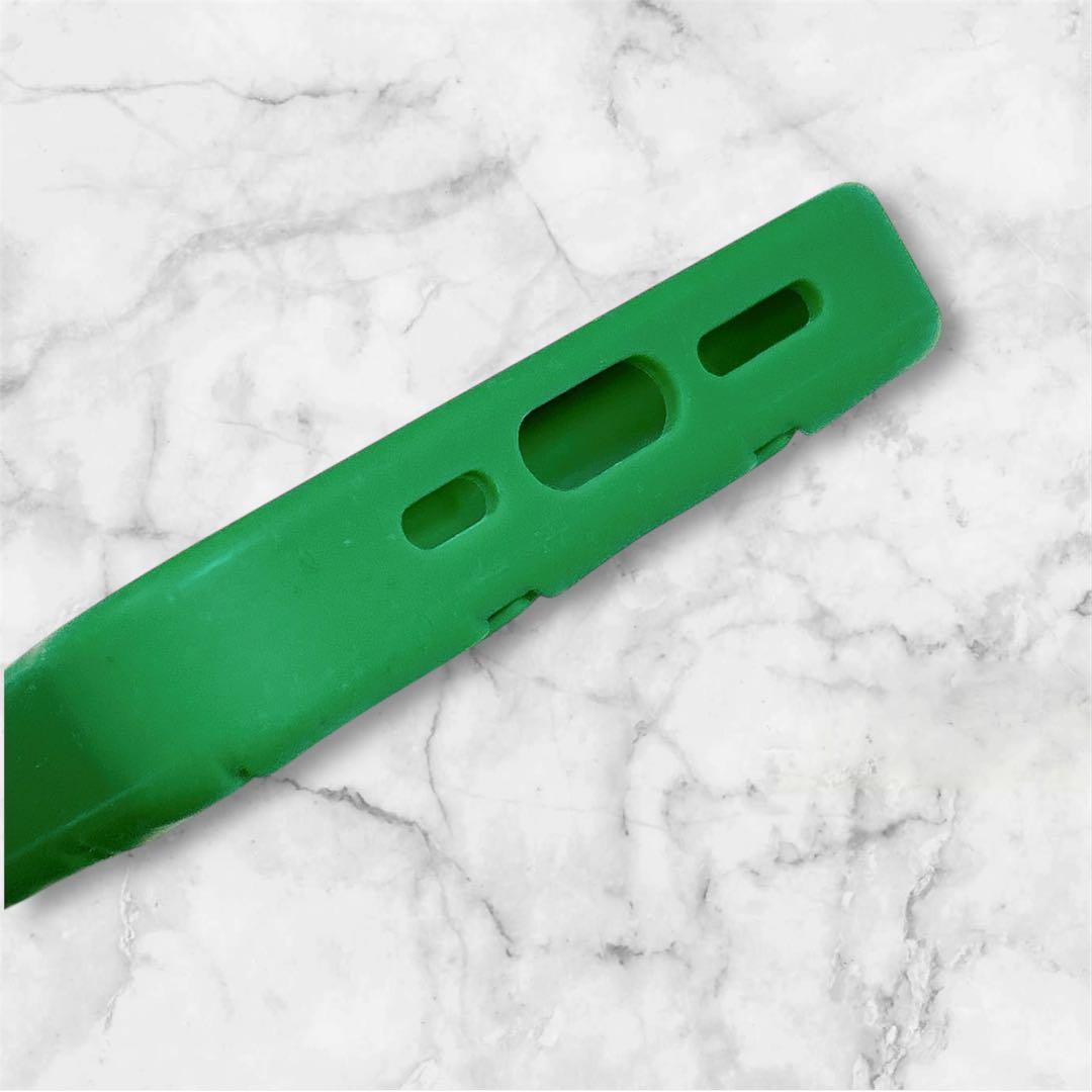 未使用級　ボッテガ Bottega Veneta グリーンiPhone14Pro