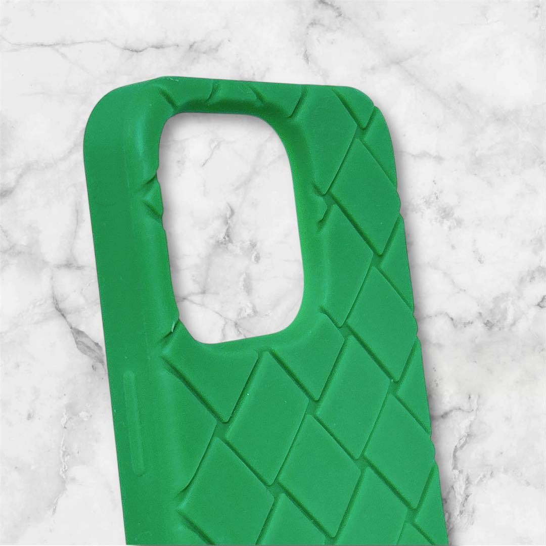 未使用級　ボッテガ Bottega Veneta グリーンiPhone14Pro