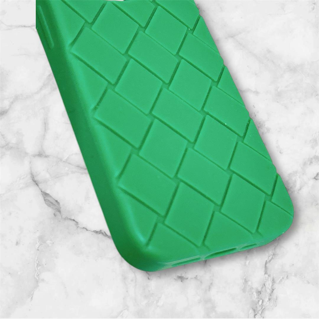 未使用級　ボッテガ Bottega Veneta グリーンiPhone14Pro