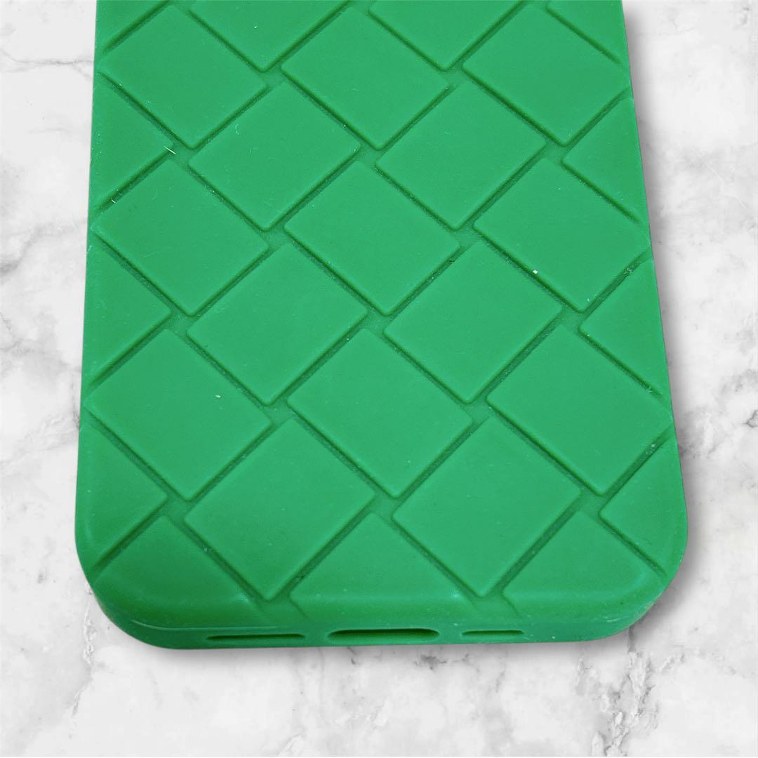未使用級　ボッテガ Bottega Veneta グリーンiPhone14Pro