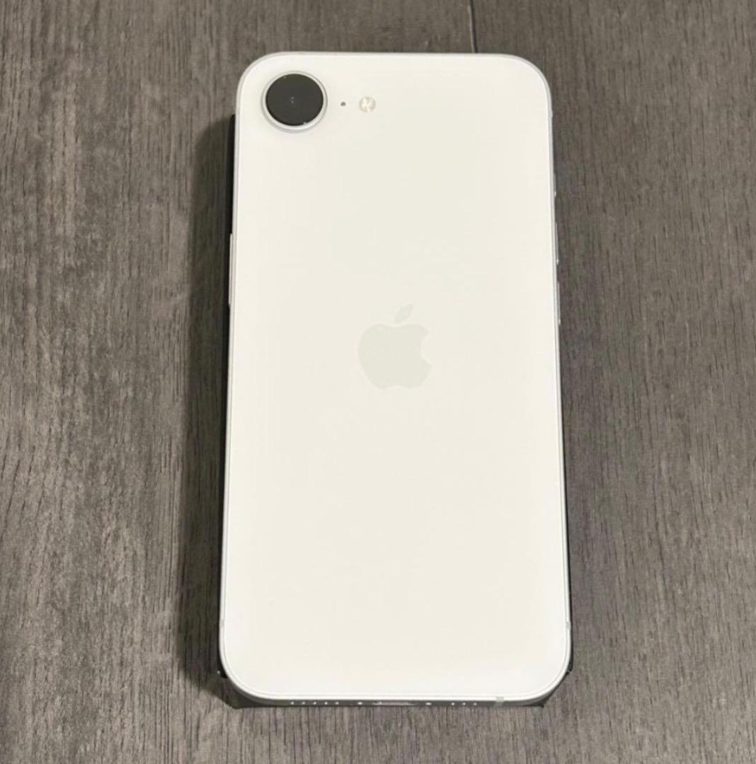 【バッテリー100％】【新品同様】iPhone 16e｜128GB｜SIMフリー