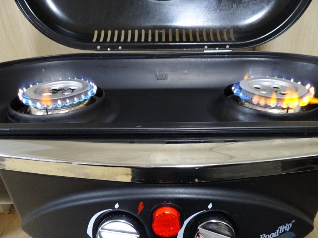 ■美品　Coleman　ロードトリップグリル LXE-JⅡ（ブラック）　セット