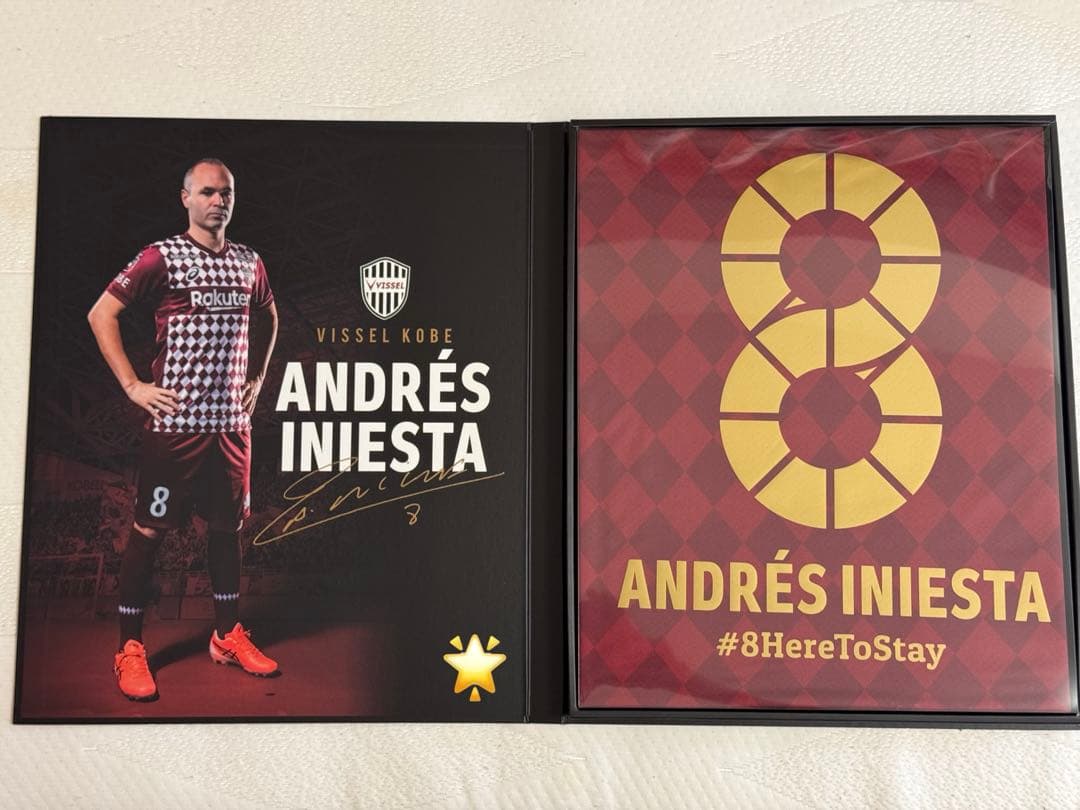 イニエスタ選手 レプリカユニフォーム（数量限定シリアルナンバー入りBOX付）