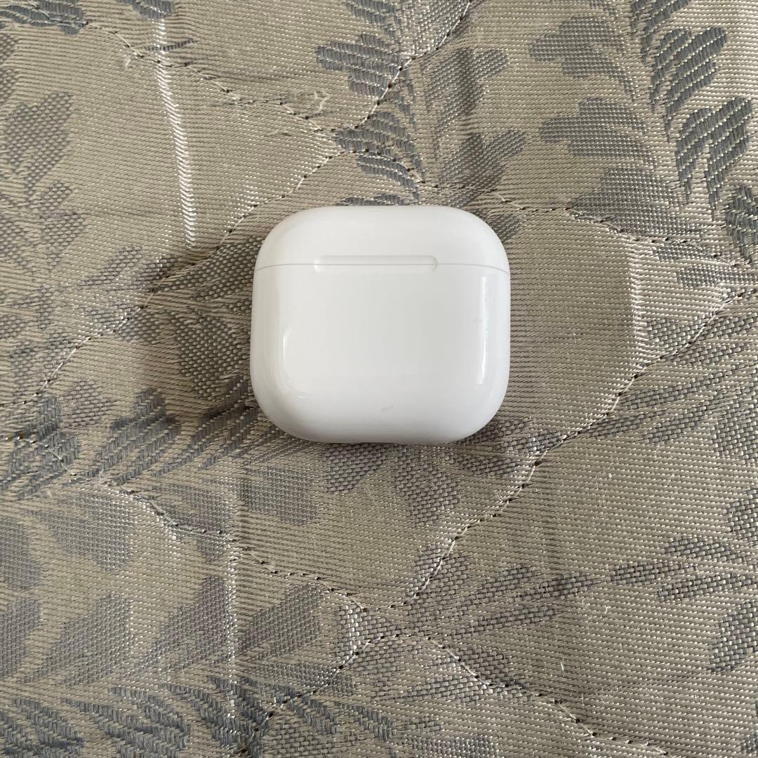 AirPods4本体 ホワイト