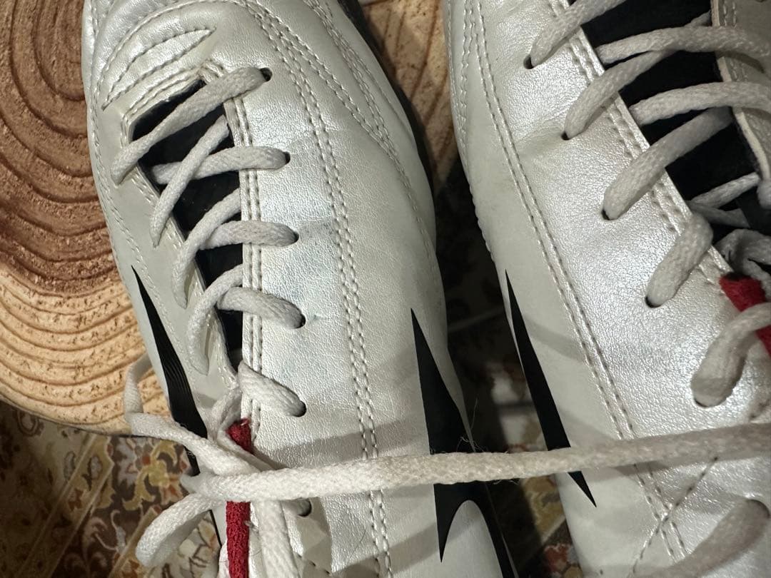 Mizuno Morelia Neo サッカーシューズ 28.0