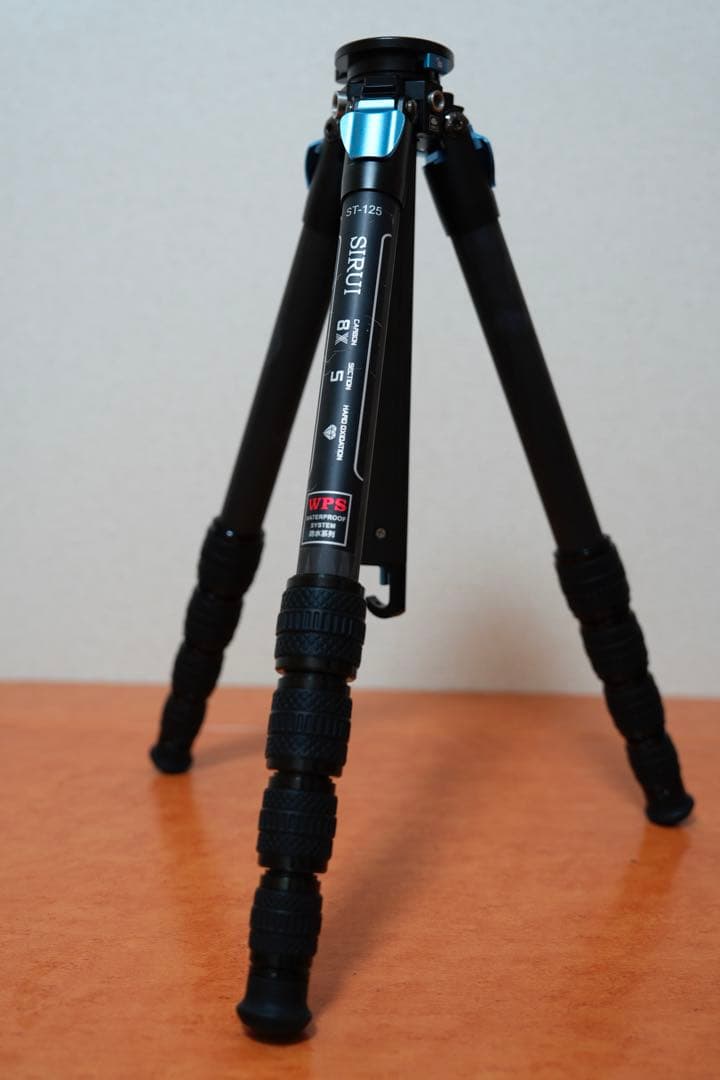 SIRUI ST-125 カーボン三脚