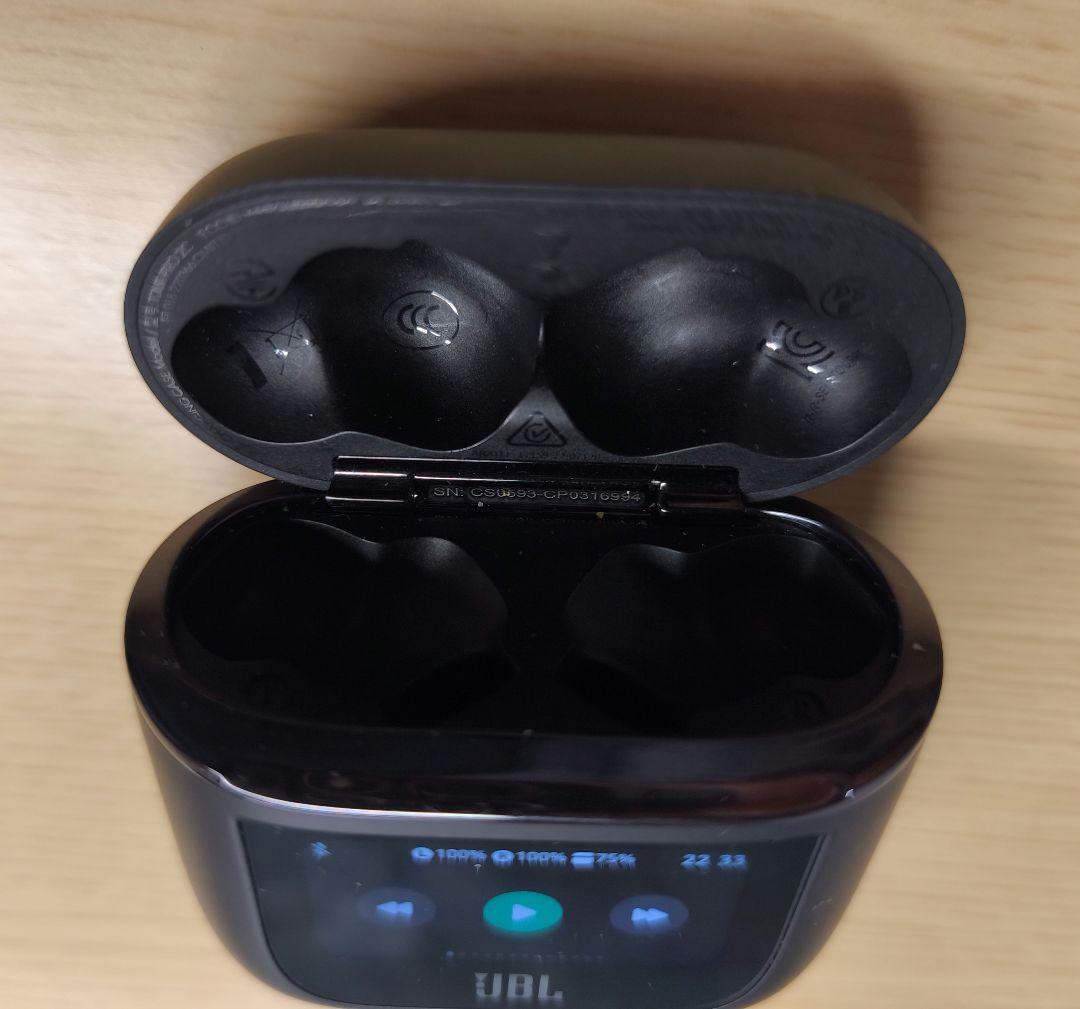 ワイアレスイヤホン JBL TOUR PRO 2