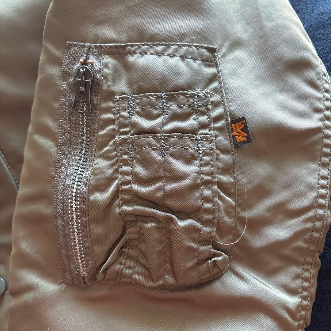 Alpha MA-1 フライトジャケット