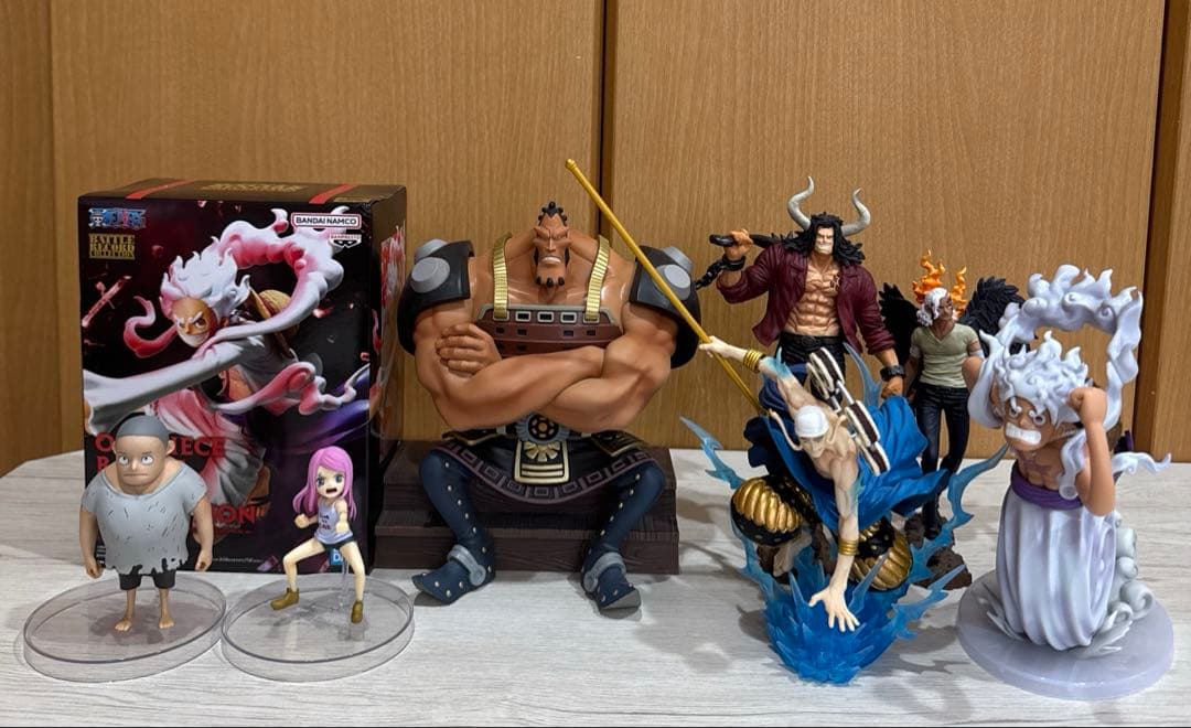 ワンピース　フィギュア　一番くじ　ルフィ　ニカ