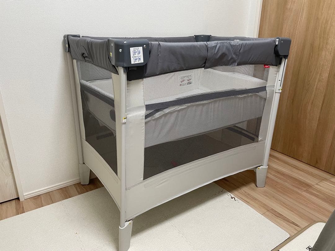 折りたたみベビーベッド グレー ココネルエアー