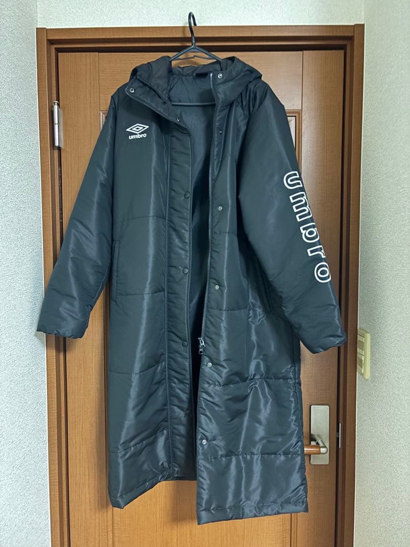 アンブロ　サッカー　レディース　ベンチコート　黒L