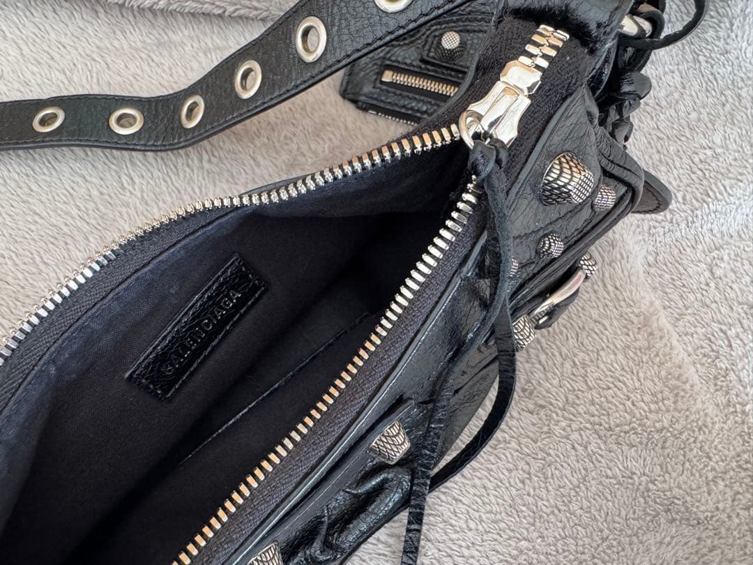 最終値下げ！BALENCIAGAバレンシアガLECAGOLE XSバッグ