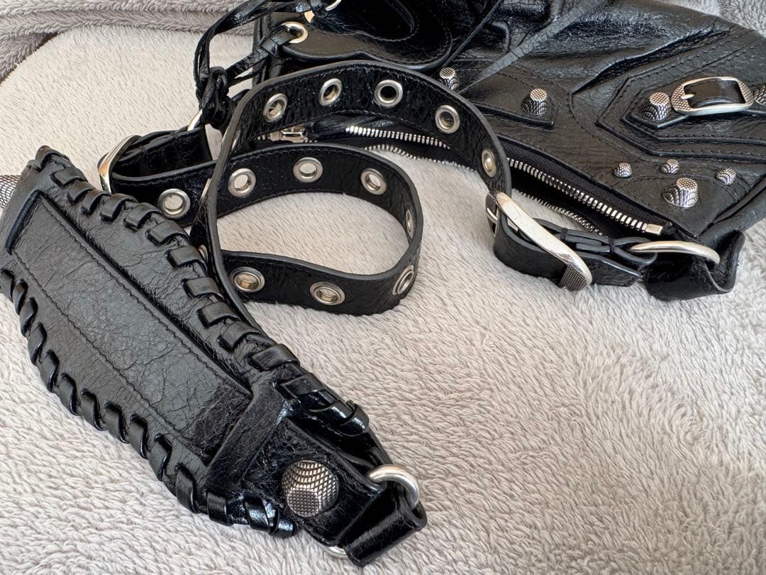 最終値下げ！BALENCIAGAバレンシアガLECAGOLE XSバッグ