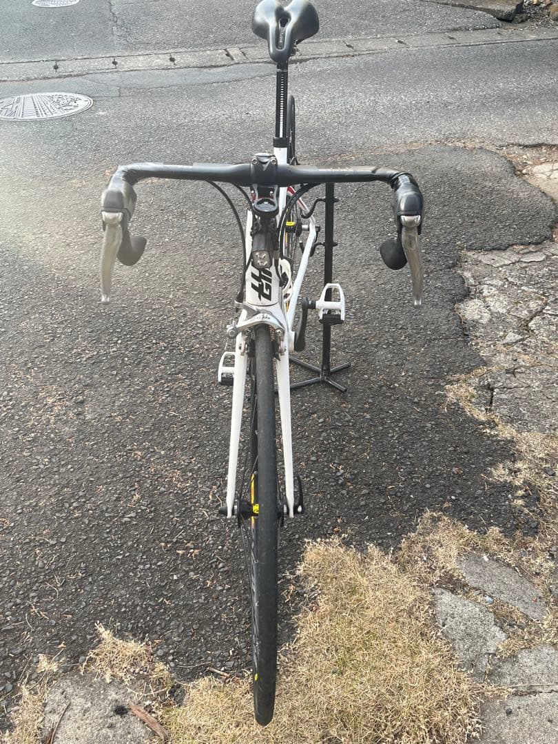 完成車 ホイール違います