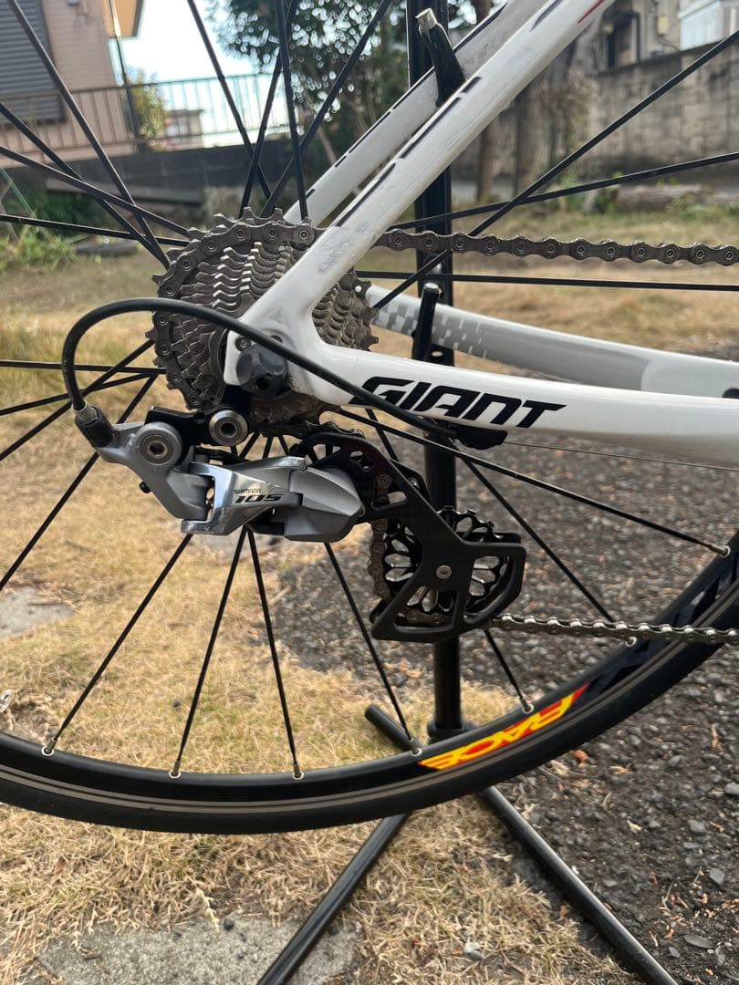 完成車 ホイール違います