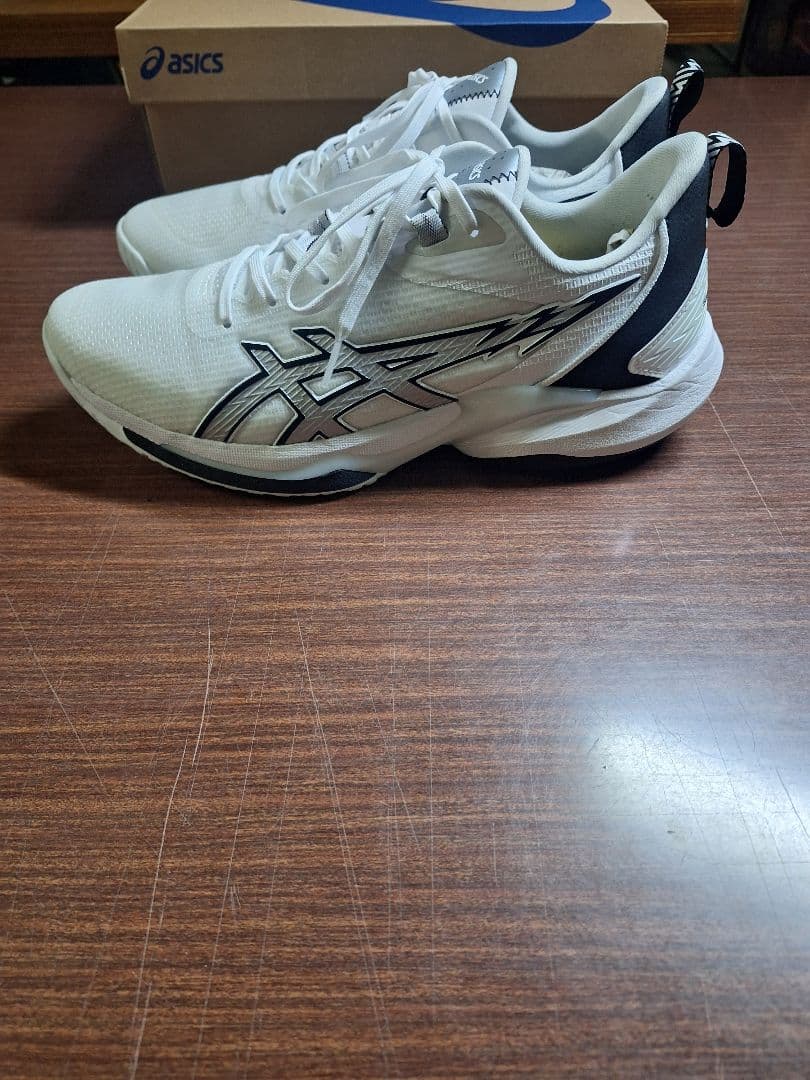 ☆asics史上最高傑作!?話題の最新モデル swiftace 美品です!
