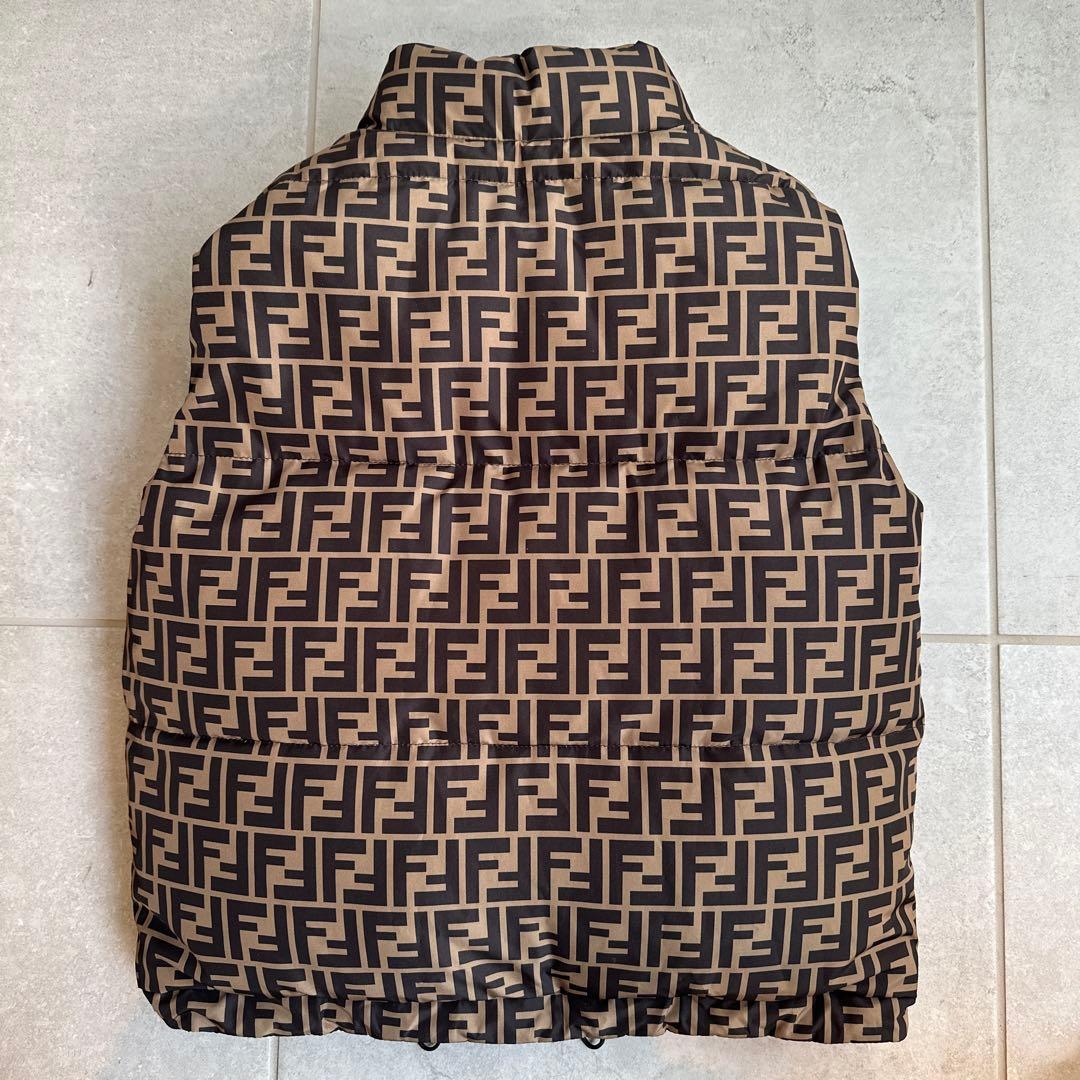 フェンディ　キッズ　ダウンベスト　リバーシブル　ジュニア　レディース　165