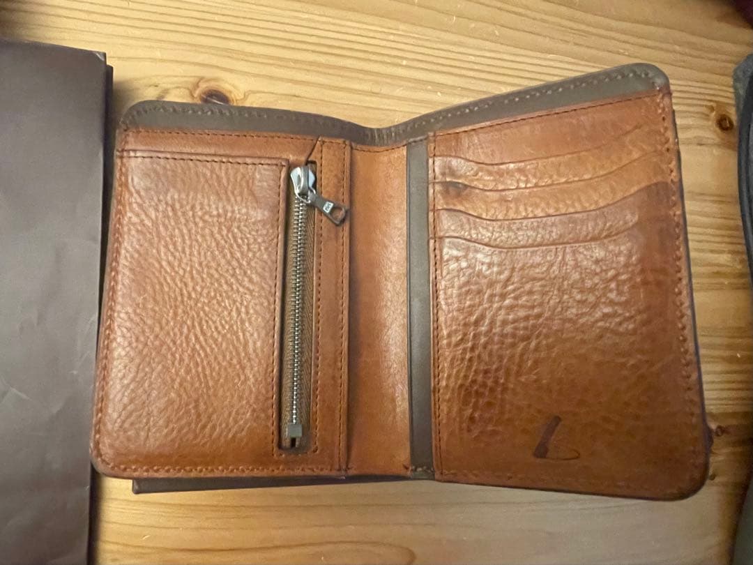 土屋鞄製作所　二つ折り財布