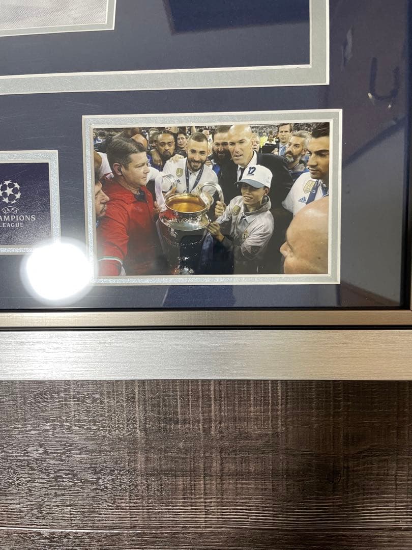 【UEFA 公式】カリム・ベンゼマ 直筆サイン入りユニフォーム　証明書付き