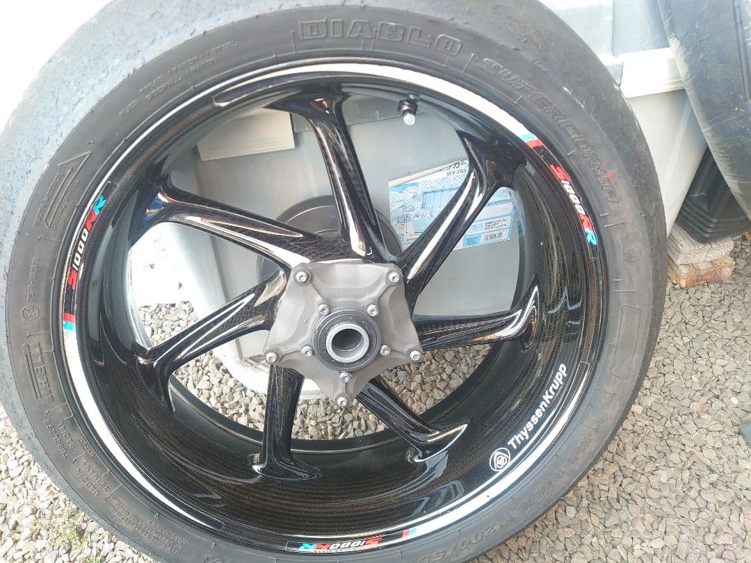  S1000RR(k67)訳あり純正リヤカーボンホイール