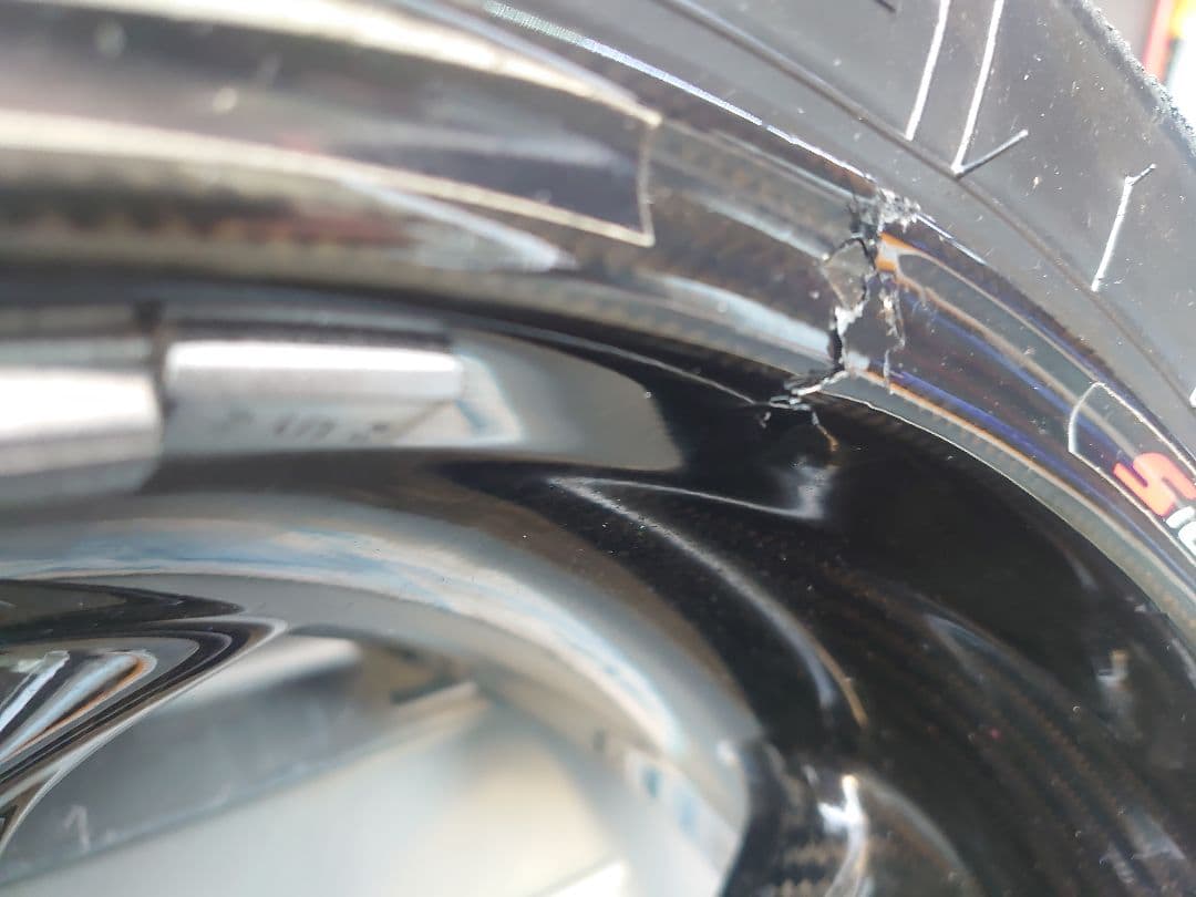  S1000RR(k67)訳あり純正リヤカーボンホイール