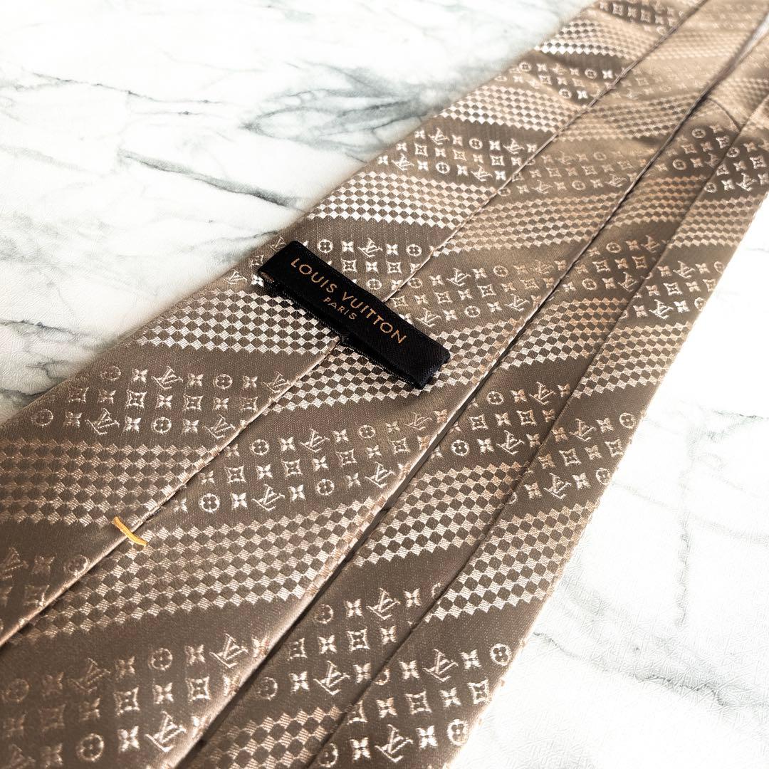 ✨希少✨未使用箱付き✨ルイヴィトン　ダミエミックスモノグラム　ゴールド　ネクタイ