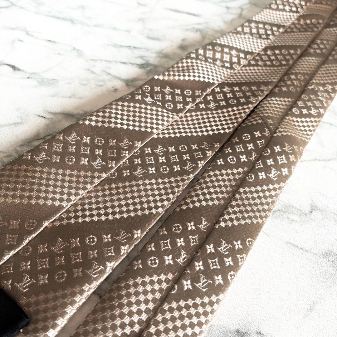 ✨希少✨未使用箱付き✨ルイヴィトン　ダミエミックスモノグラム　ゴールド　ネクタイ