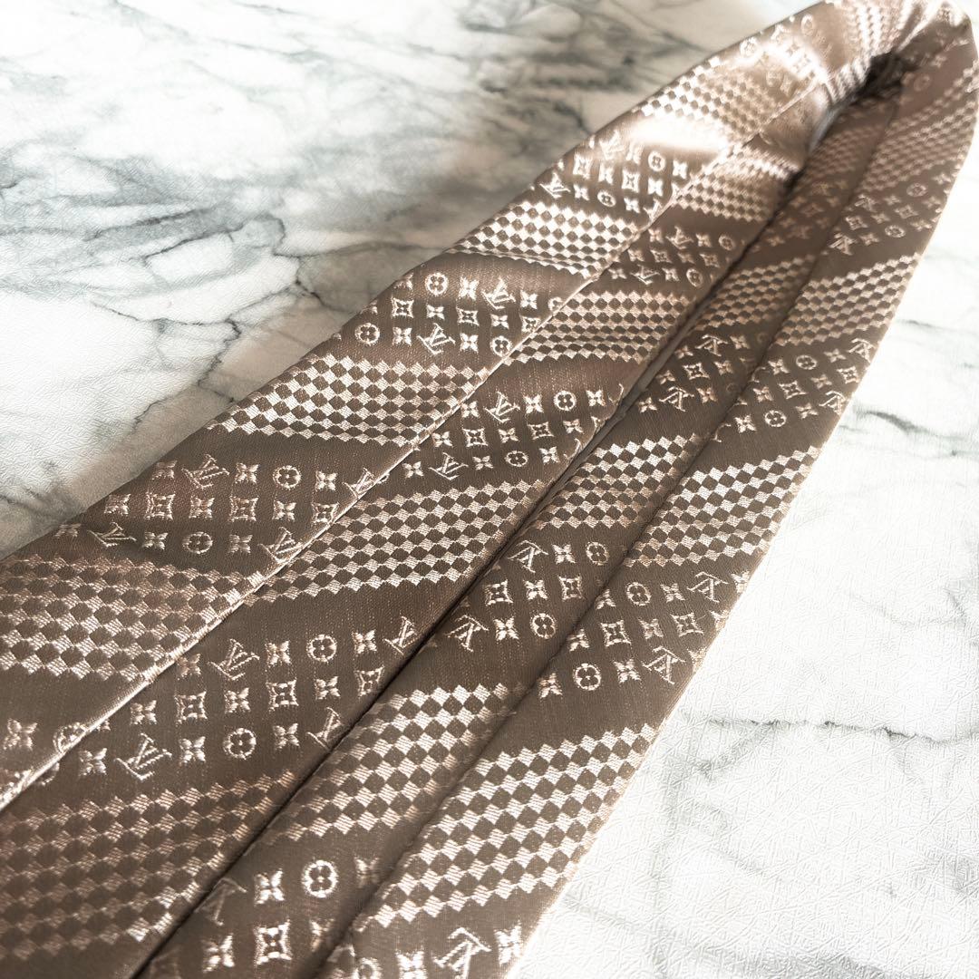 ✨希少✨未使用箱付き✨ルイヴィトン　ダミエミックスモノグラム　ゴールド　ネクタイ