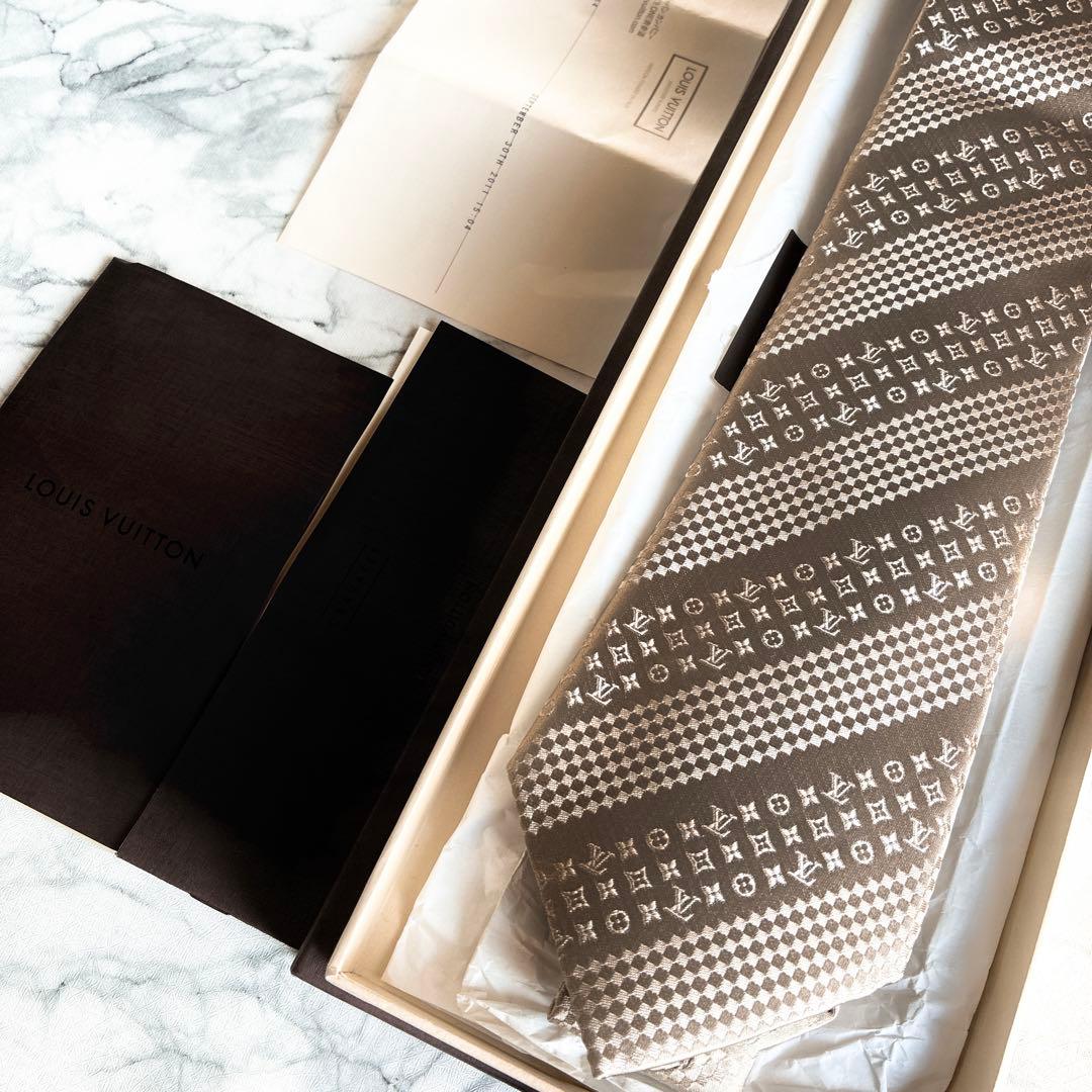 ✨希少✨未使用箱付き✨ルイヴィトン　ダミエミックスモノグラム　ゴールド　ネクタイ