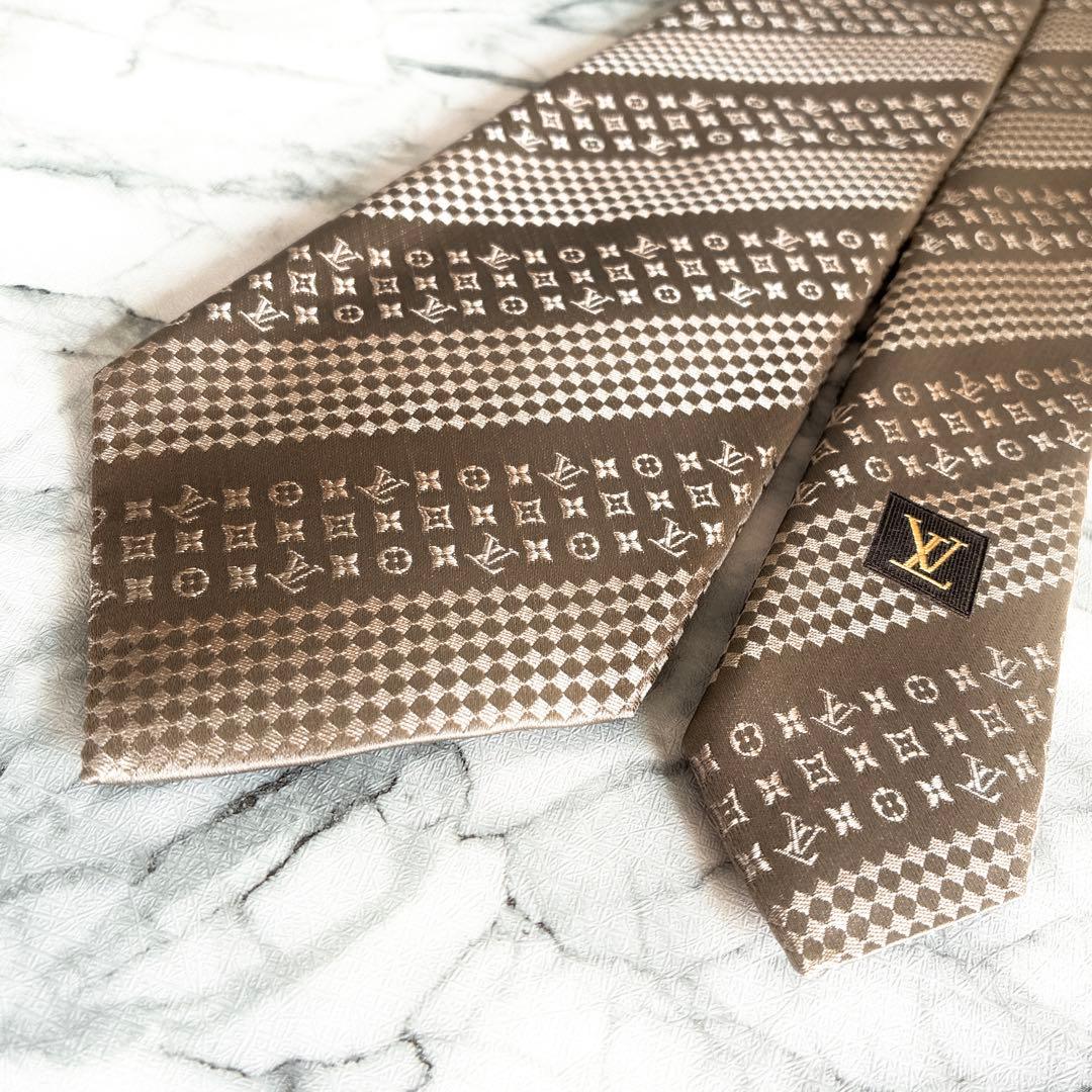 ✨希少✨未使用箱付き✨ルイヴィトン　ダミエミックスモノグラム　ゴールド　ネクタイ