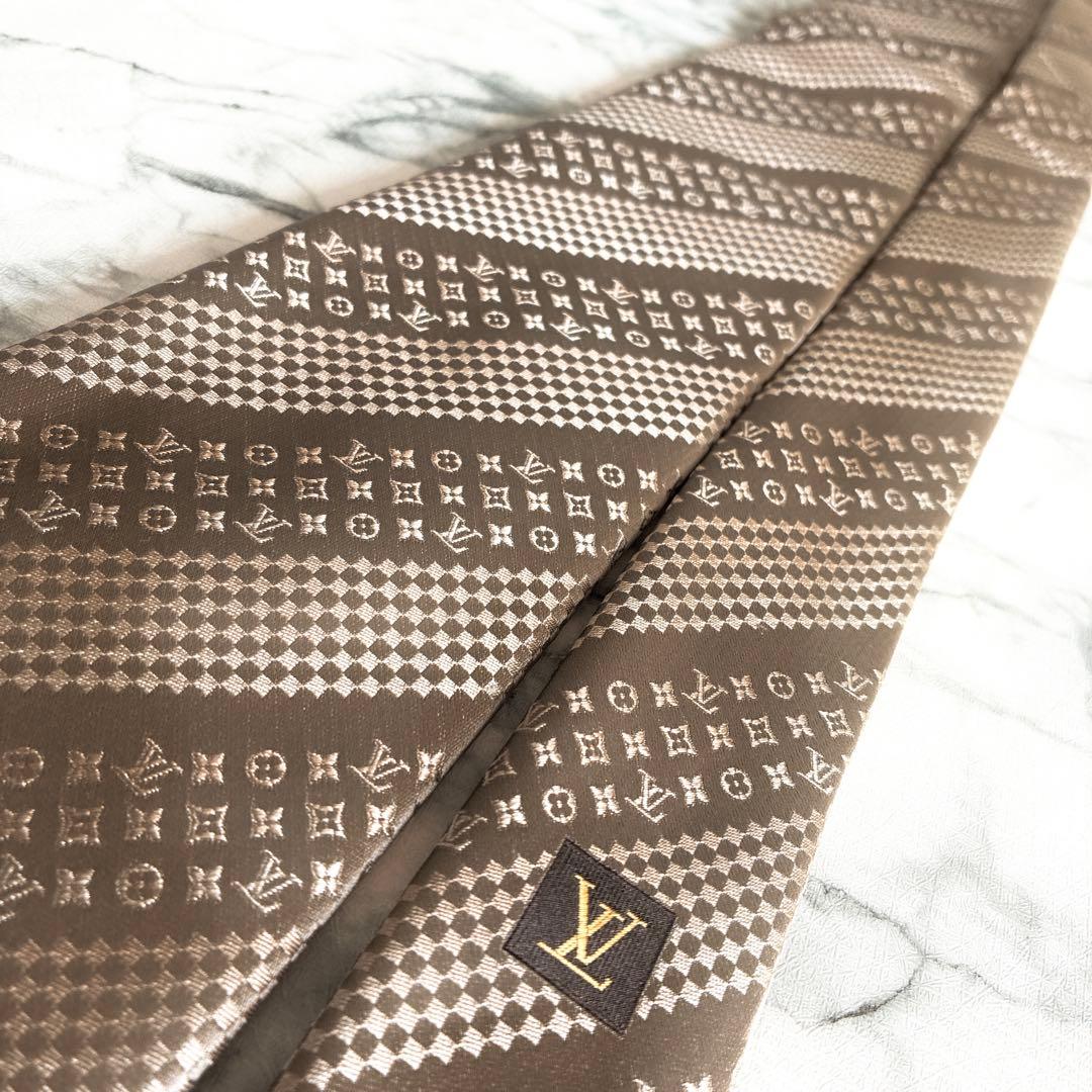 ✨希少✨未使用箱付き✨ルイヴィトン　ダミエミックスモノグラム　ゴールド　ネクタイ