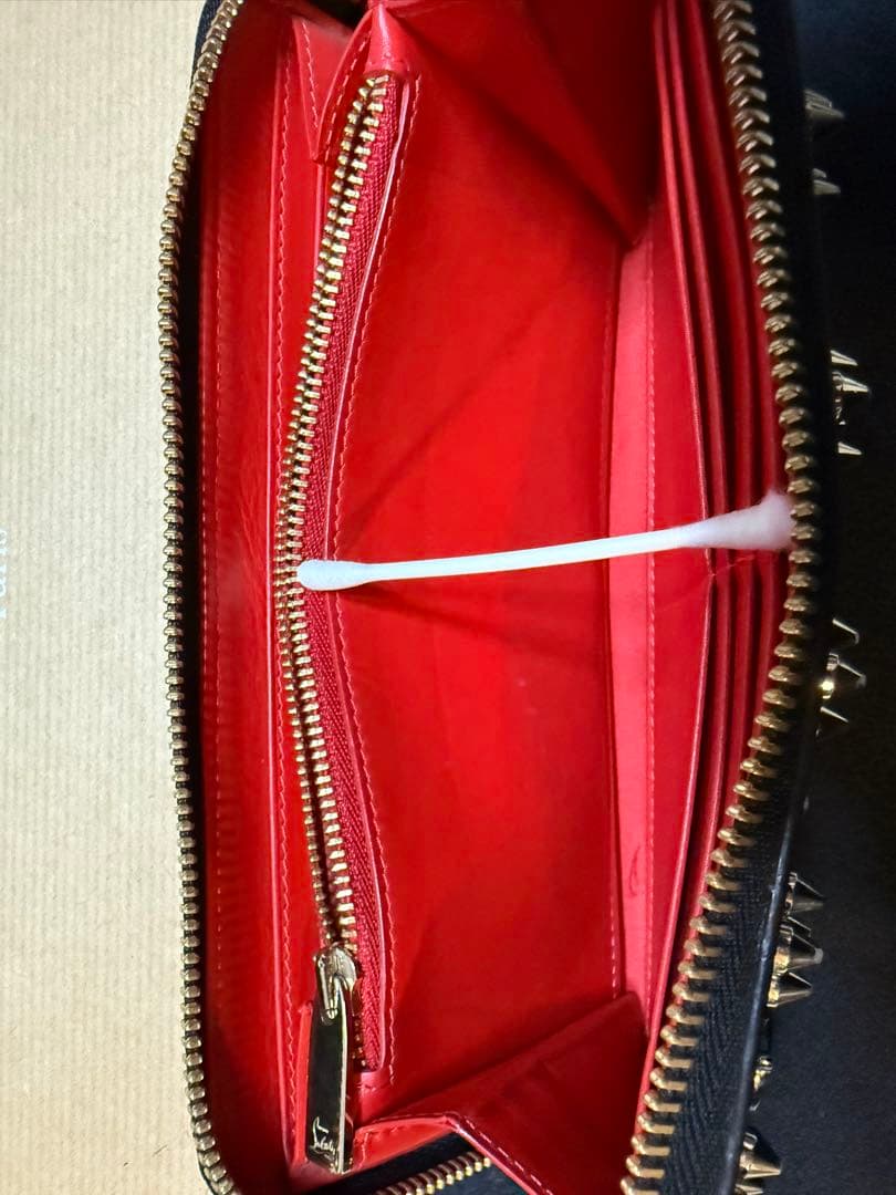 クリスチャンルブタン 長財布 パネトーネ ラウンド レザー ブラック