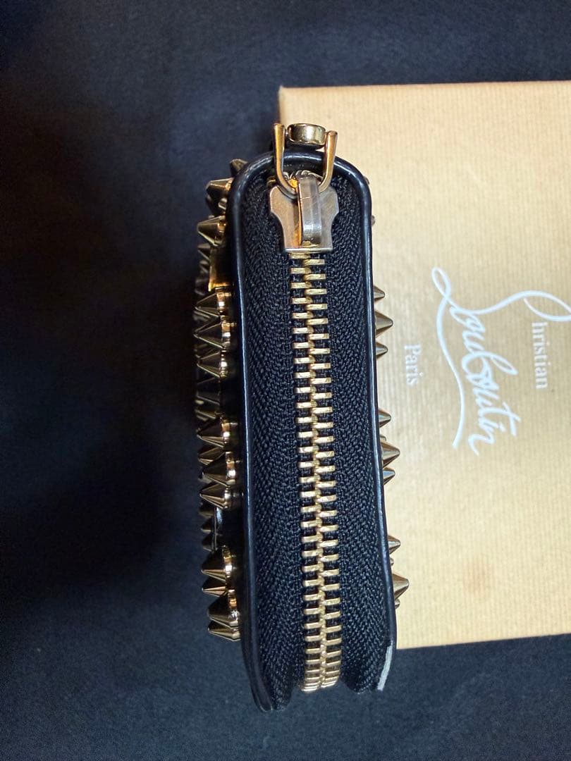 クリスチャンルブタン 長財布 パネトーネ ラウンド レザー ブラック