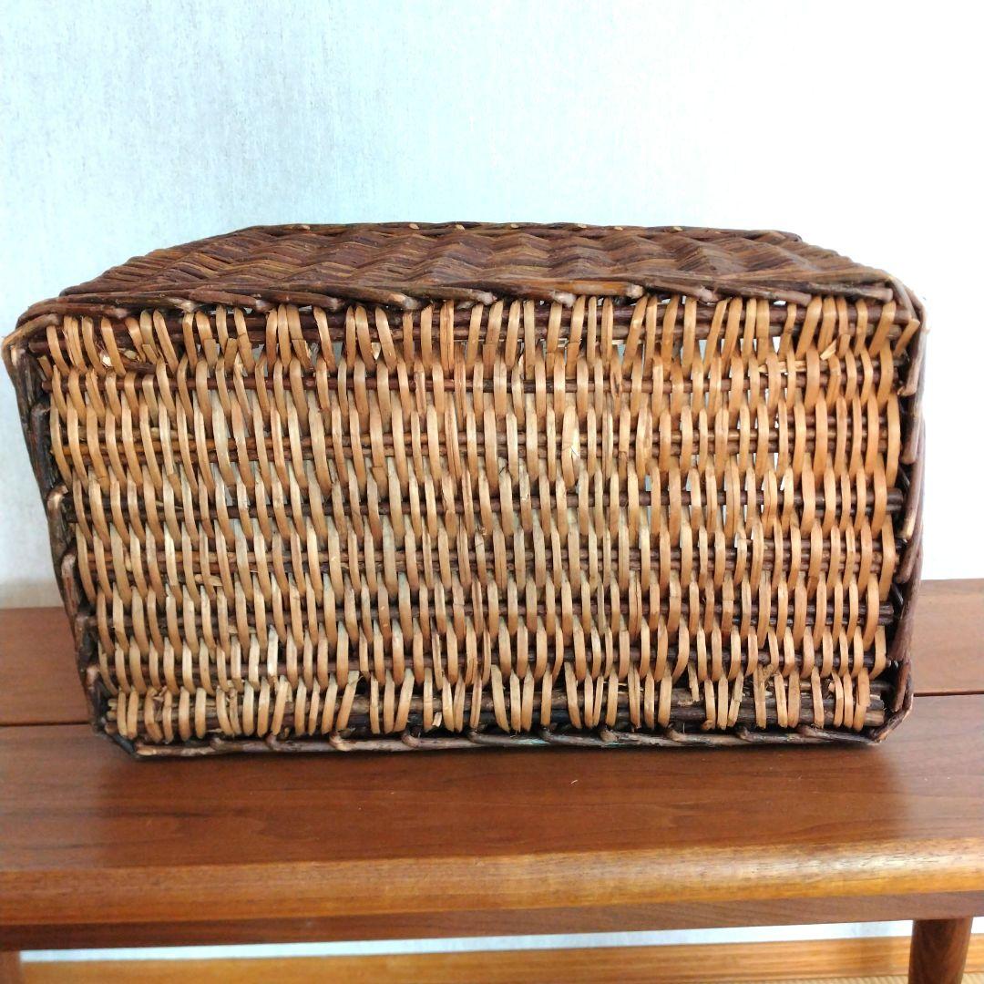 あけび　籠 特大 かご バスケット　古民具　脱衣籠　vintage　蔓　大きい