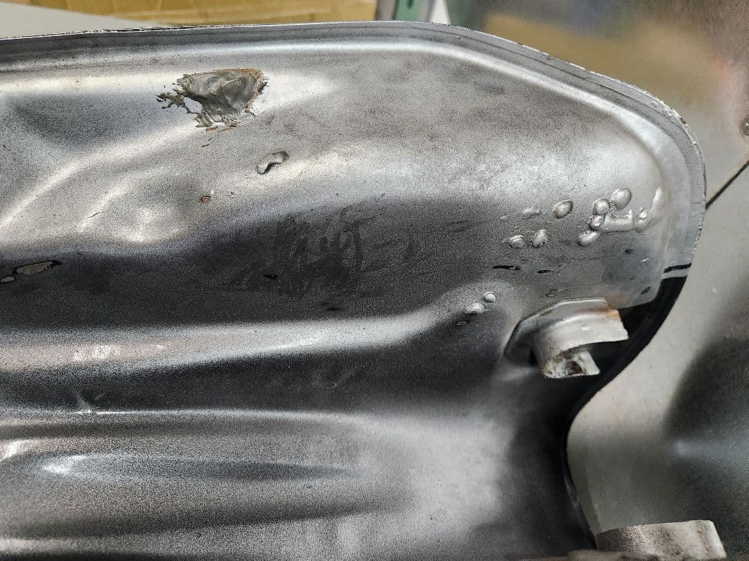 H*o様 GB250 タンク 大きな凹みなし 塗装ベース