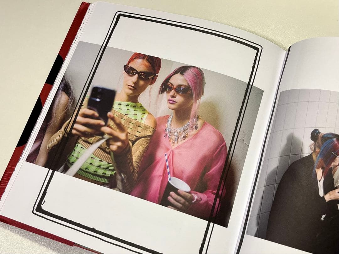 À MON SEUL DÉSIR Kiko Kostadinov サイン入り